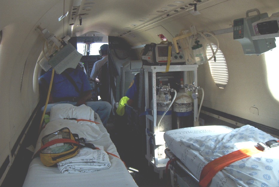 ambulancefly indvendig